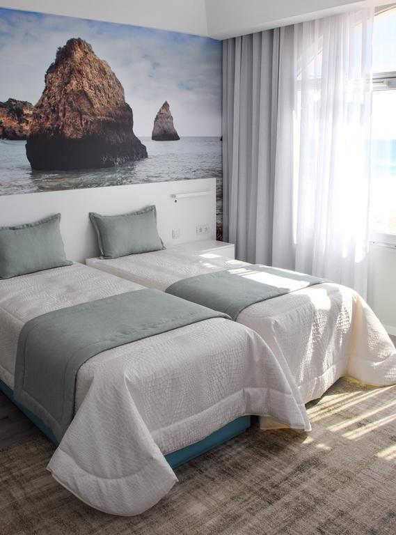 Golden Beach Guest House & Rooftop Bar Фару Экстерьер фото