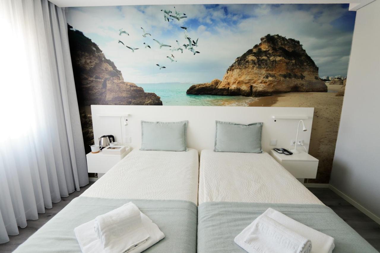 Golden Beach Guest House & Rooftop Bar Фару Экстерьер фото