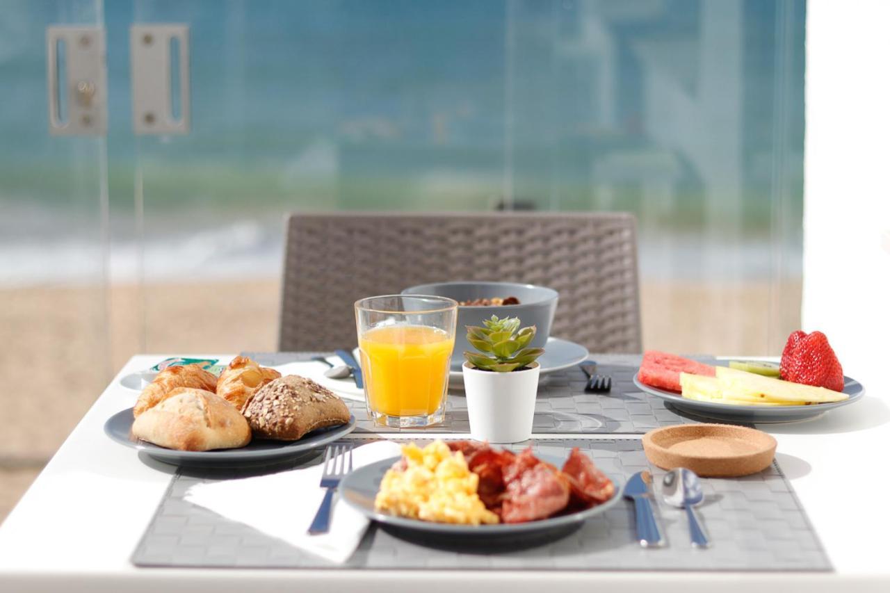 Golden Beach Guest House & Rooftop Bar Фару Экстерьер фото